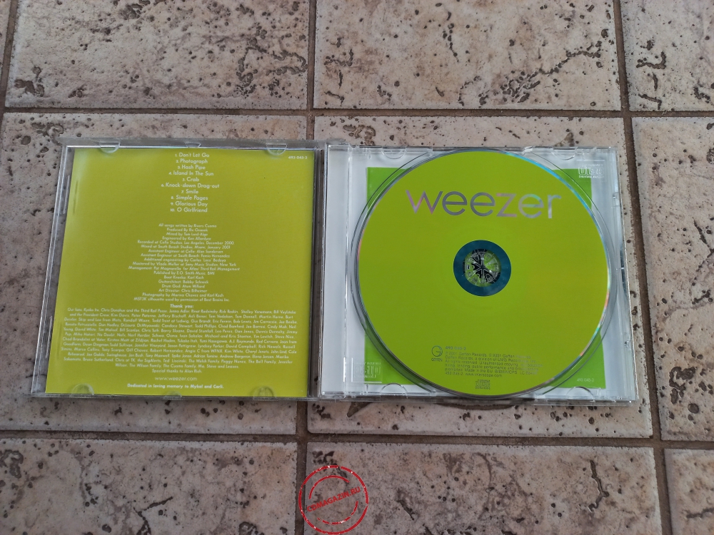 Audio CD: Weezer (2001) Weezer
