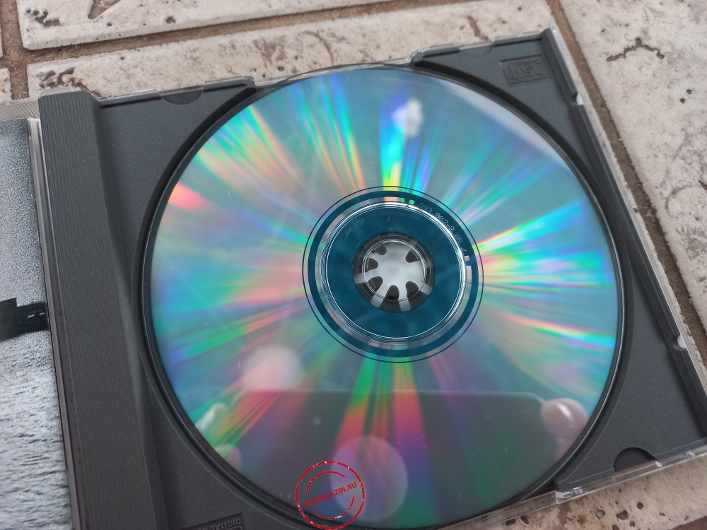 Audio CD: Bryan Adams (1987) Into The Fire