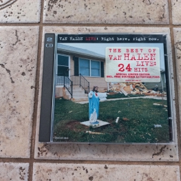 Audio CD: Van Halen (1993) Live: Right Here, Right Now.